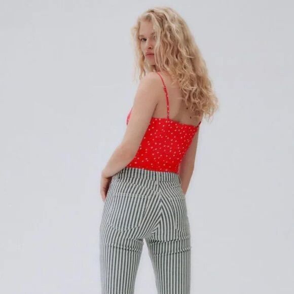 Zara red star print bodysuit - Picture 2 of 5